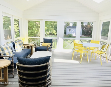 2122 Edgewood Place - Photo Thumbnail 4