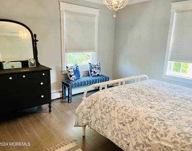 2122 Edgewood Place - Photo Thumbnail 10