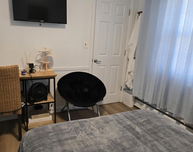 364 Westwood Avenue - Photo Thumbnail 14