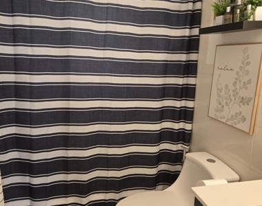 364 Westwood Avenue - Photo Thumbnail 12
