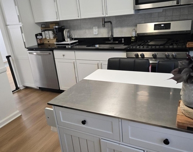 364 Westwood Avenue - Photo Thumbnail 10