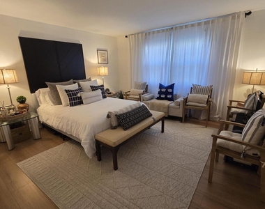 364 Westwood Avenue - Photo Thumbnail 9