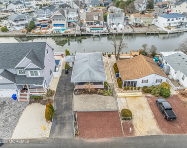 126 Royal Drive - Photo Thumbnail 23