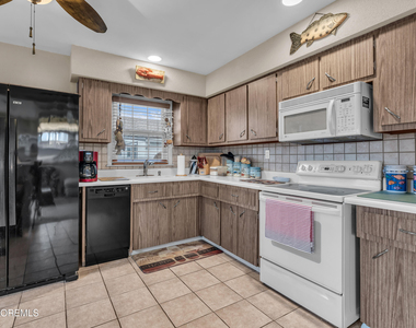 126 Royal Drive - Photo Thumbnail 12