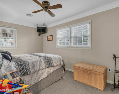126 Royal Drive - Photo Thumbnail 14