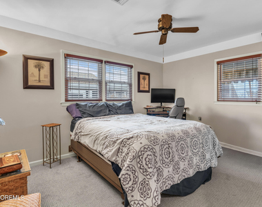 126 Royal Drive - Photo Thumbnail 16