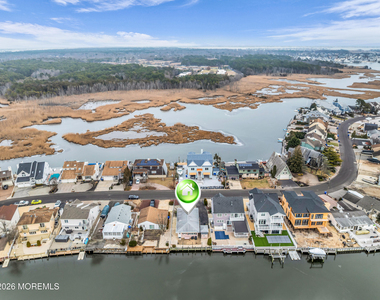 126 Royal Drive - Photo Thumbnail 28