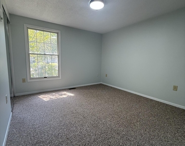 896 Anderson Road - Photo Thumbnail 27