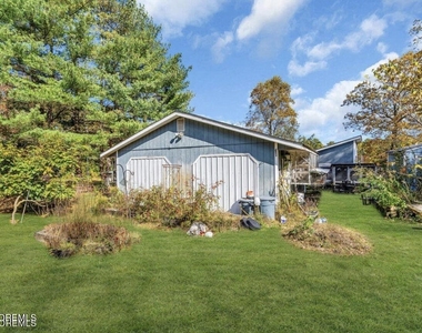 896 Anderson Road - Photo Thumbnail 17