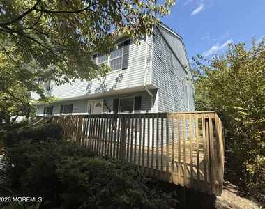 896 Anderson Road - Photo Thumbnail 4