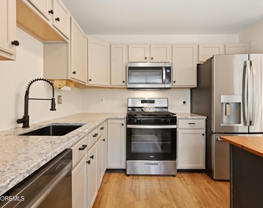5 Alexandra Court - Photo Thumbnail 9