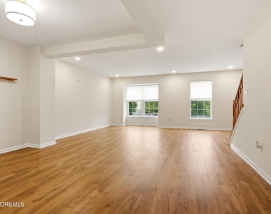 5 Alexandra Court - Photo Thumbnail 12