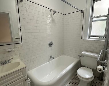 West 13 Street - Photo Thumbnail 2