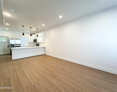 185 Sugarloaf Street - Photo Thumbnail 30