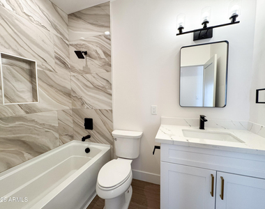 185 Sugarloaf Street - Photo Thumbnail 13