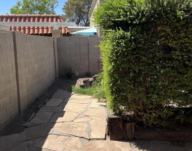 507 E Colgate Drive - Photo Thumbnail 18