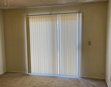 507 E Colgate Drive - Photo Thumbnail 16