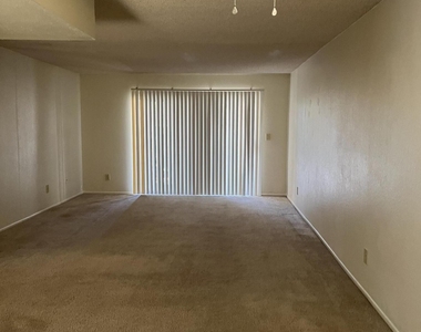 507 E Colgate Drive - Photo Thumbnail 6