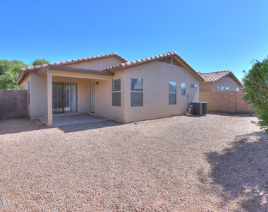 43610 W Bedford Drive - Photo Thumbnail 30