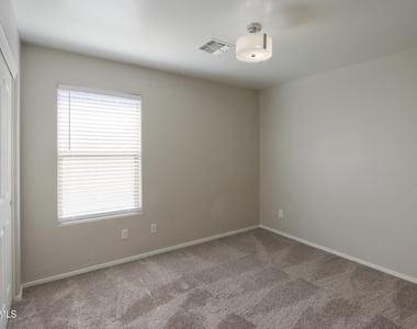 43610 W Bedford Drive - Photo Thumbnail 15