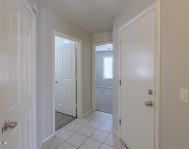 43610 W Bedford Drive - Photo Thumbnail 13