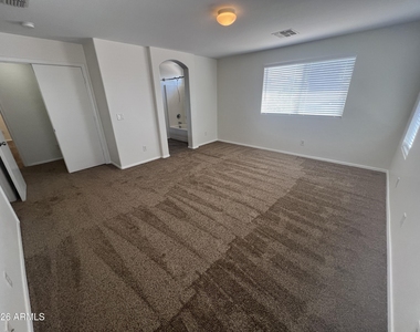 45143 W Woody Road - Photo Thumbnail 28