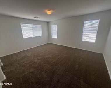 45143 W Woody Road - Photo Thumbnail 25