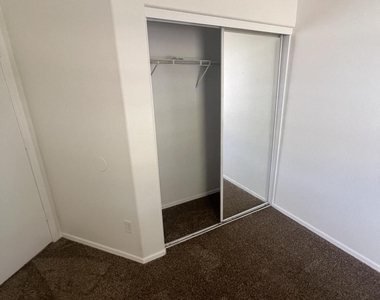 45143 W Woody Road - Photo Thumbnail 7