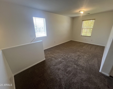 45143 W Woody Road - Photo Thumbnail 18