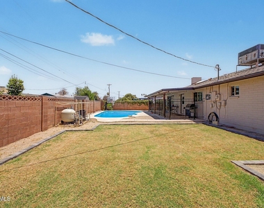 408 E La Jolla Drive - Photo Thumbnail 28