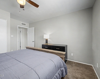 408 E La Jolla Drive - Photo Thumbnail 21