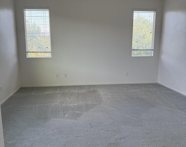 3446 E Mesquite Street - Photo Thumbnail 17