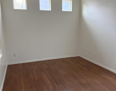 3446 E Mesquite Street - Photo Thumbnail 11