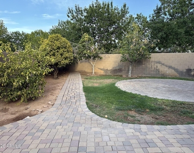 3446 E Mesquite Street - Photo Thumbnail 24