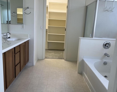 3446 E Mesquite Street - Photo Thumbnail 16