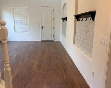 3446 E Mesquite Street - Photo Thumbnail 4