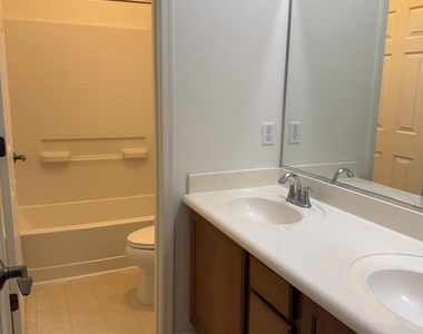 3446 E Mesquite Street - Photo Thumbnail 19