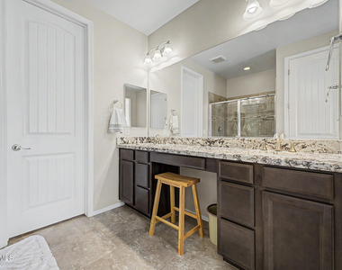 12506 N 174th Drive - Photo Thumbnail 4