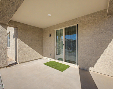 12506 N 174th Drive - Photo Thumbnail 26