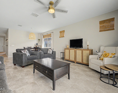 12506 N 174th Drive - Photo Thumbnail 1