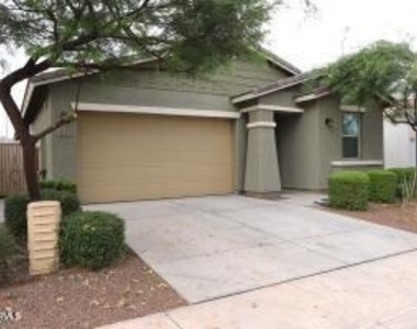 9127 W Minnezona Avenue - Photo Thumbnail 1