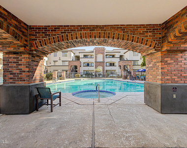 3302 N 7th Street - Photo Thumbnail 16