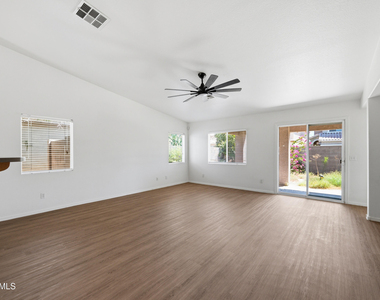10469 W Granada Road - Photo Thumbnail 2