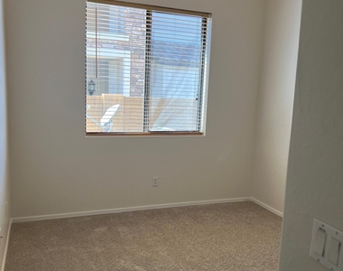 6941 E Snowdon Street - Photo Thumbnail 12