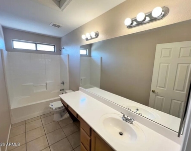 9430 E Jan Avenue - Photo Thumbnail 13