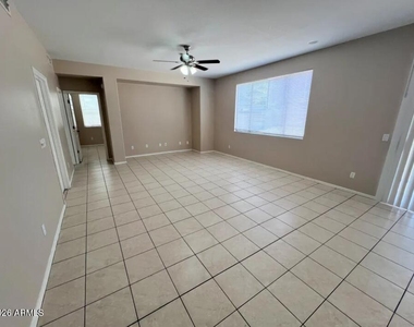 9430 E Jan Avenue - Photo Thumbnail 5