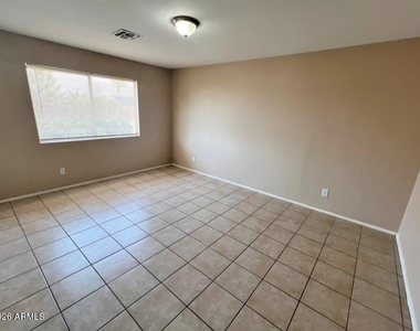 9430 E Jan Avenue - Photo Thumbnail 7