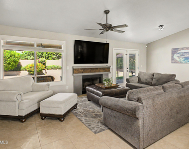 16220 N 62nd Lane - Photo Thumbnail 33
