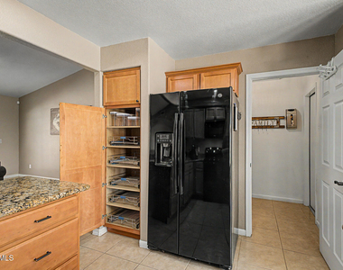 16220 N 62nd Lane - Photo Thumbnail 10