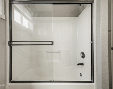 16220 N 62nd Lane - Photo Thumbnail 22